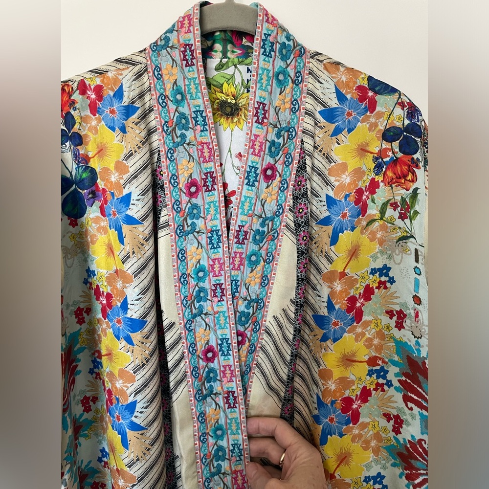 JOHNNY WAS Claret Reversible Silk Kimono with POCKETS! Silk! - Picture 5 of 17